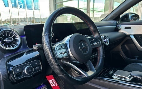 Mercedes-Benz CLA, 2019 год, 2 897 000 рублей, 13 фотография