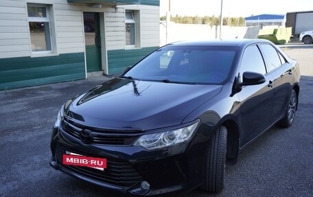 Toyota Camry, 2015 год, 1 900 000 рублей, 10 фотография