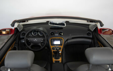 Mercedes-Benz SL-Класс, 2004 год, 2 000 000 рублей, 12 фотография