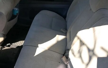 Toyota Avensis Verso I рестайлинг, 2002 год, 230 000 рублей, 6 фотография