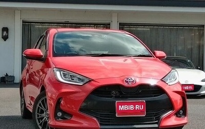 Toyota Yaris, 2022 год, 1 200 000 рублей, 1 фотография