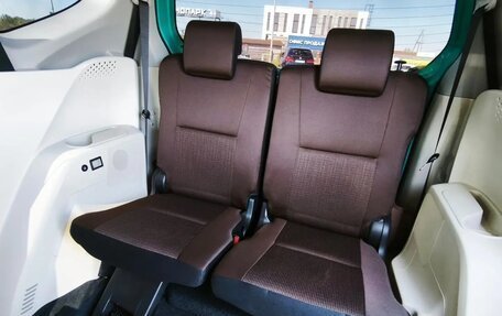 Toyota Sienta II, 2020 год, 1 800 000 рублей, 19 фотография