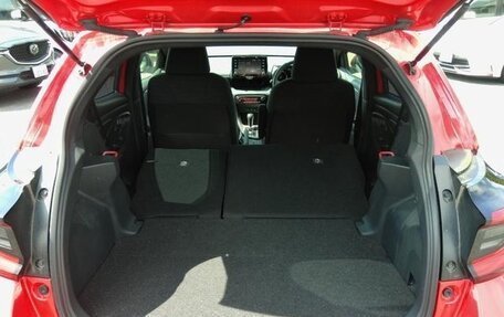 Toyota Yaris, 2022 год, 1 200 000 рублей, 17 фотография