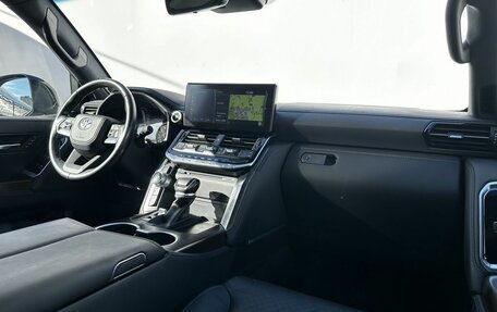 Toyota Land Cruiser, 2022 год, 10 300 000 рублей, 14 фотография