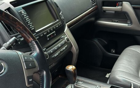 Toyota Land Cruiser 200, 2008 год, 2 550 000 рублей, 8 фотография