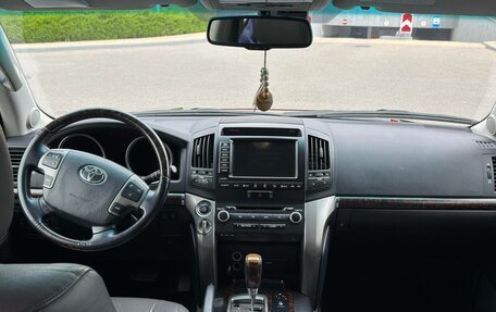 Toyota Land Cruiser 200, 2008 год, 2 550 000 рублей, 12 фотография
