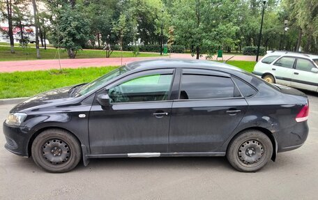 Volkswagen Polo VI (EU Market), 2011 год, 400 000 рублей, 2 фотография