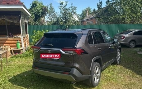 Toyota RAV4, 2020 год, 3 350 000 рублей, 2 фотография