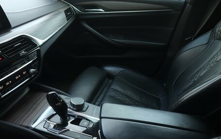 BMW 5 серия, 2018 год, 4 200 000 рублей, 14 фотография