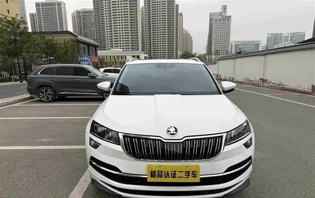 Skoda Karoq I, 2022 год, 1 900 334 рублей, 2 фотография