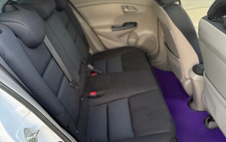 Honda Insight II рестайлинг, 2009 год, 700 000 рублей, 24 фотография
