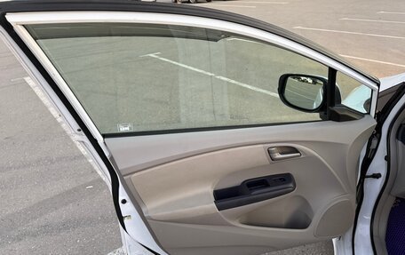 Honda Insight II рестайлинг, 2009 год, 700 000 рублей, 28 фотография
