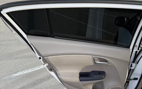 Honda Insight II рестайлинг, 2009 год, 700 000 рублей, 26 фотография