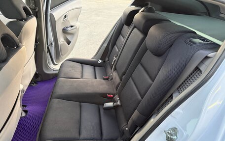 Honda Insight II рестайлинг, 2009 год, 700 000 рублей, 27 фотография