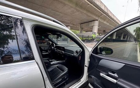 Mercedes-Benz GLB, 2022 год, 2 200 000 рублей, 11 фотография