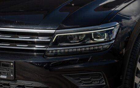 Volkswagen Tiguan II, 2018 год, 3 369 999 рублей, 2 фотография