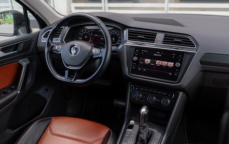 Volkswagen Tiguan II, 2018 год, 3 369 999 рублей, 14 фотография