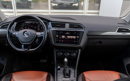 Volkswagen Tiguan II, 2018 год, 3 369 999 рублей, 19 фотография