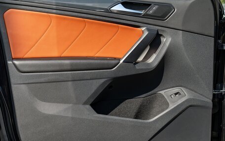 Volkswagen Tiguan II, 2018 год, 3 369 999 рублей, 20 фотография
