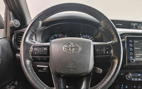 Toyota Hilux VIII, 2020 год, 3 750 000 рублей, 10 фотография