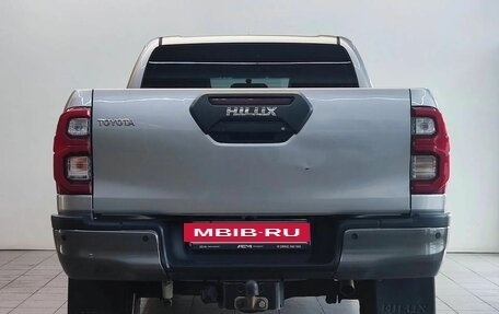 Toyota Hilux VIII, 2020 год, 3 750 000 рублей, 6 фотография