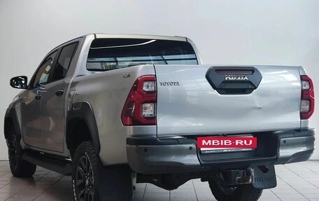 Toyota Hilux VIII, 2020 год, 3 750 000 рублей, 7 фотография