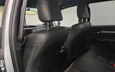 Toyota Hilux VIII, 2020 год, 3 750 000 рублей, 17 фотография
