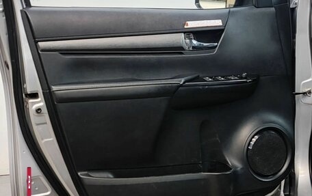 Toyota Hilux VIII, 2020 год, 3 750 000 рублей, 32 фотография