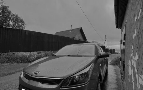 KIA Rio IV, 2018 год, 1 150 000 рублей, 1 фотография