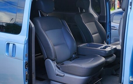 Hyundai Grand Starex Grand Starex I рестайлинг 2, 2009 год, 1 550 000 рублей, 17 фотография