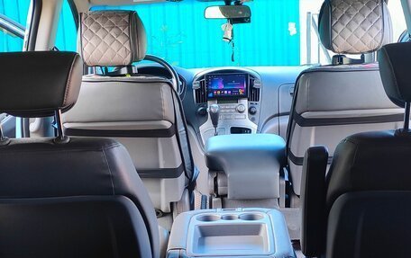 Hyundai Grand Starex Grand Starex I рестайлинг 2, 2009 год, 1 550 000 рублей, 21 фотография