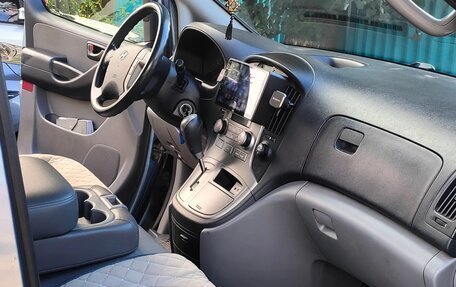 Hyundai Grand Starex Grand Starex I рестайлинг 2, 2009 год, 1 550 000 рублей, 22 фотография