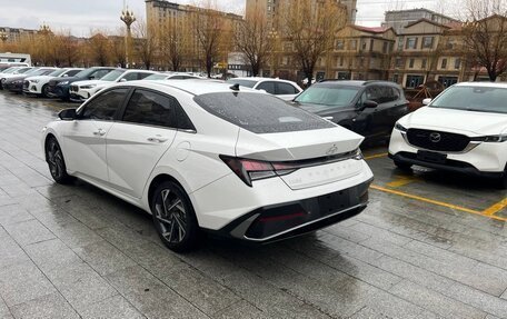 Hyundai Elantra, 2022 год, 1 400 000 рублей, 4 фотография