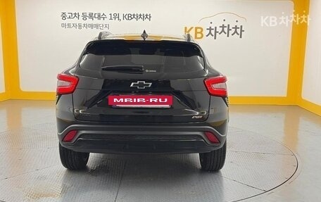 Chevrolet Trax, 2023 год, 1 390 500 рублей, 3 фотография