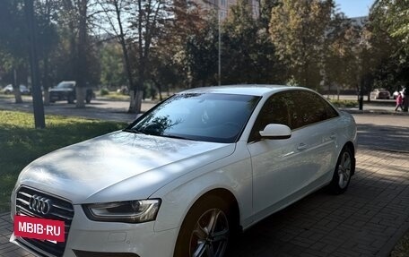 Audi A4, 2012 год, 1 050 000 рублей, 3 фотография