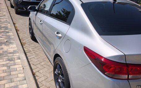 KIA Rio IV, 2019 год, 1 300 000 рублей, 4 фотография