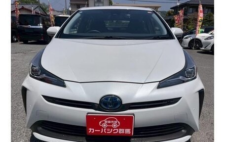 Toyota Prius IV XW50, 2022 год, 1 650 000 рублей, 2 фотография