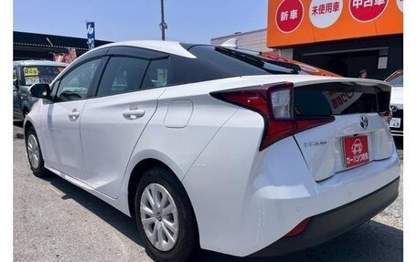 Toyota Prius IV XW50, 2022 год, 1 650 000 рублей, 21 фотография