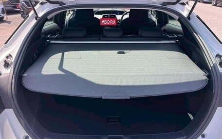 Toyota Prius IV XW50, 2022 год, 1 650 000 рублей, 20 фотография