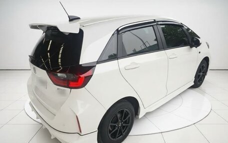 Honda Fit, 2023 год, 1 700 000 рублей, 6 фотография