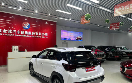 Toyota Yaris XP150 рестайлинг, 2022 год, 1 214 007 рублей, 4 фотография
