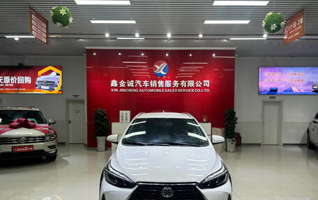 Toyota Yaris XP150 рестайлинг, 2022 год, 1 214 007 рублей, 2 фотография