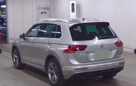 Volkswagen Tiguan II, 2016 год, 2 190 000 рублей, 7 фотография