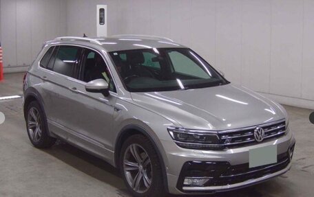 Volkswagen Tiguan II, 2016 год, 2 190 000 рублей, 6 фотография