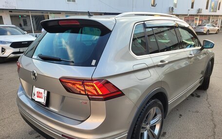 Volkswagen Tiguan II, 2016 год, 2 190 000 рублей, 20 фотография