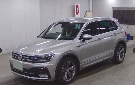 Volkswagen Tiguan II, 2016 год, 2 190 000 рублей, 9 фотография