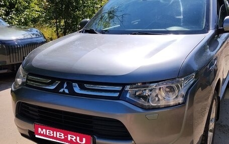 Mitsubishi Outlander III рестайлинг 3, 2012 год, 1 250 000 рублей, 1 фотография