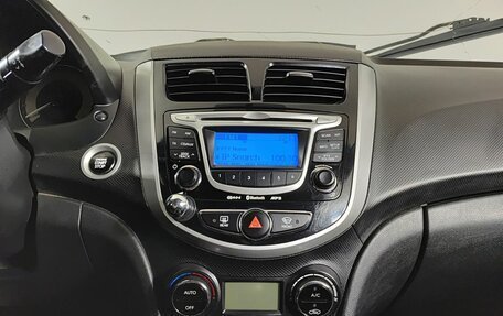 Hyundai Solaris II рестайлинг, 2011 год, 435 000 рублей, 18 фотография