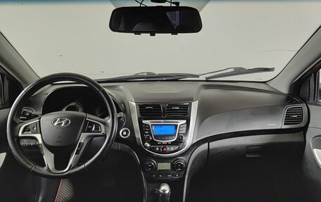 Hyundai Solaris II рестайлинг, 2011 год, 435 000 рублей, 17 фотография