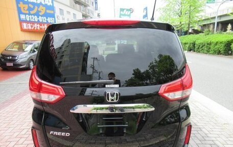 Honda Freed II, 2023 год, 1 200 000 рублей, 5 фотография